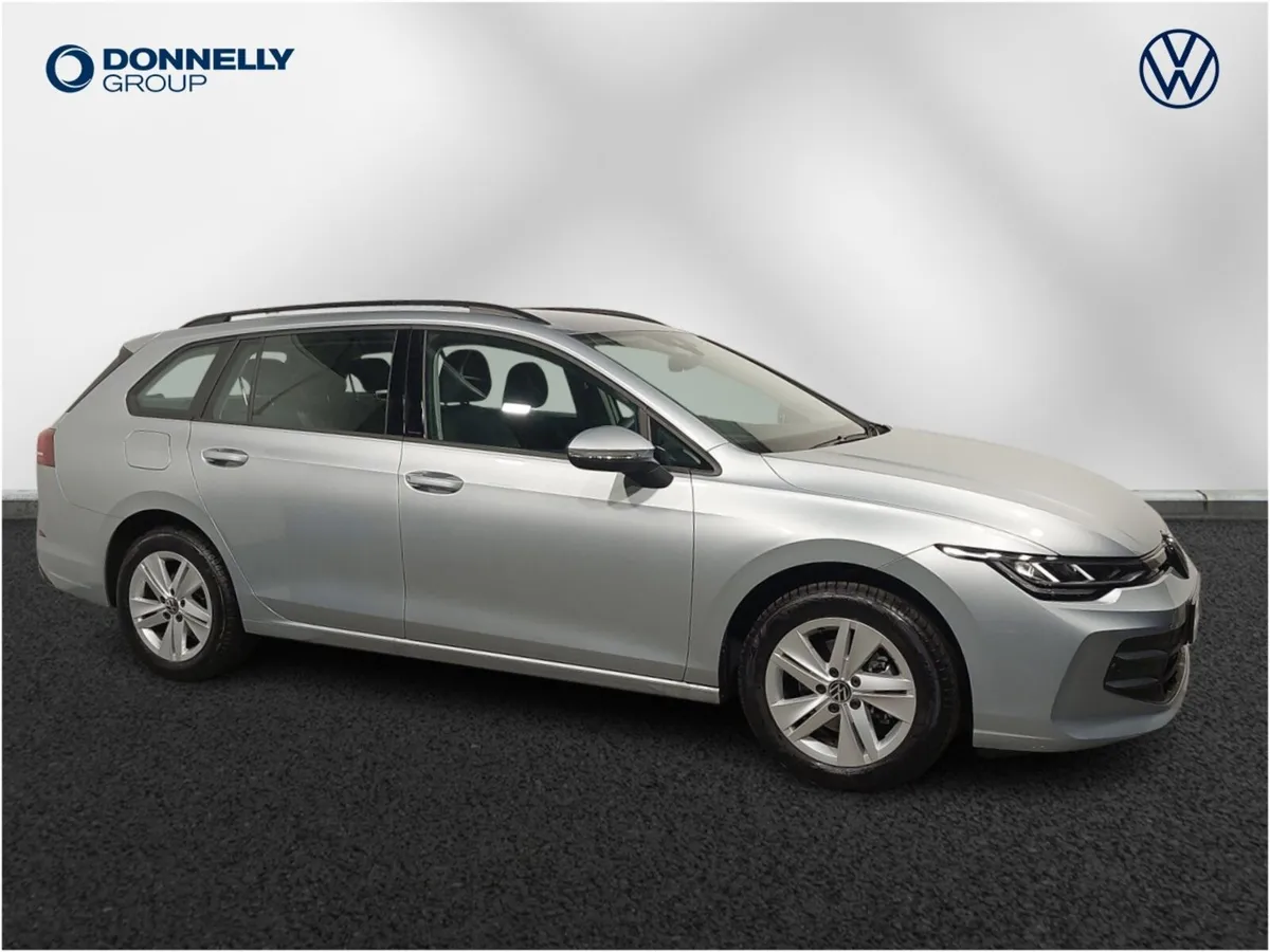 Volkswagen Golf Estate Life - Image 1