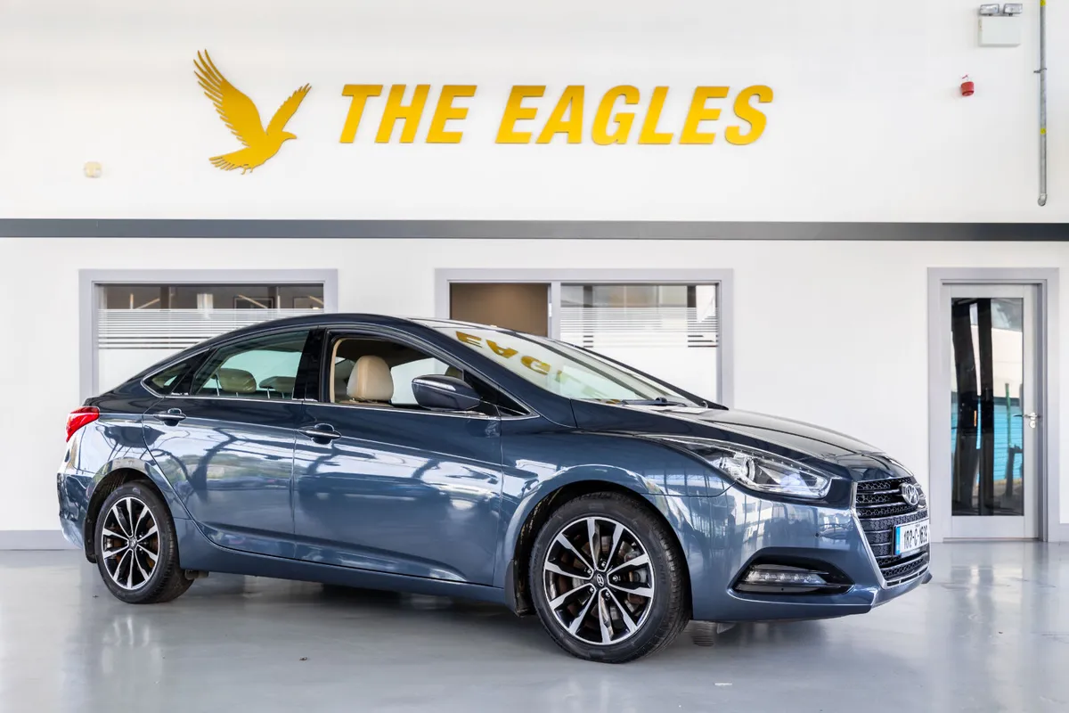 Hyundai i40 EXECUTIVE 4DR AUTO - Image 1