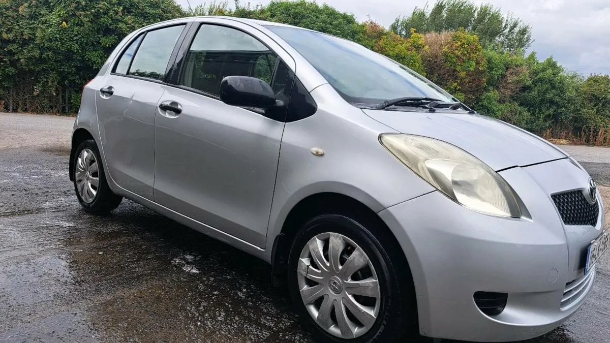 06 toyota yaris nctd and taxed - Image 1