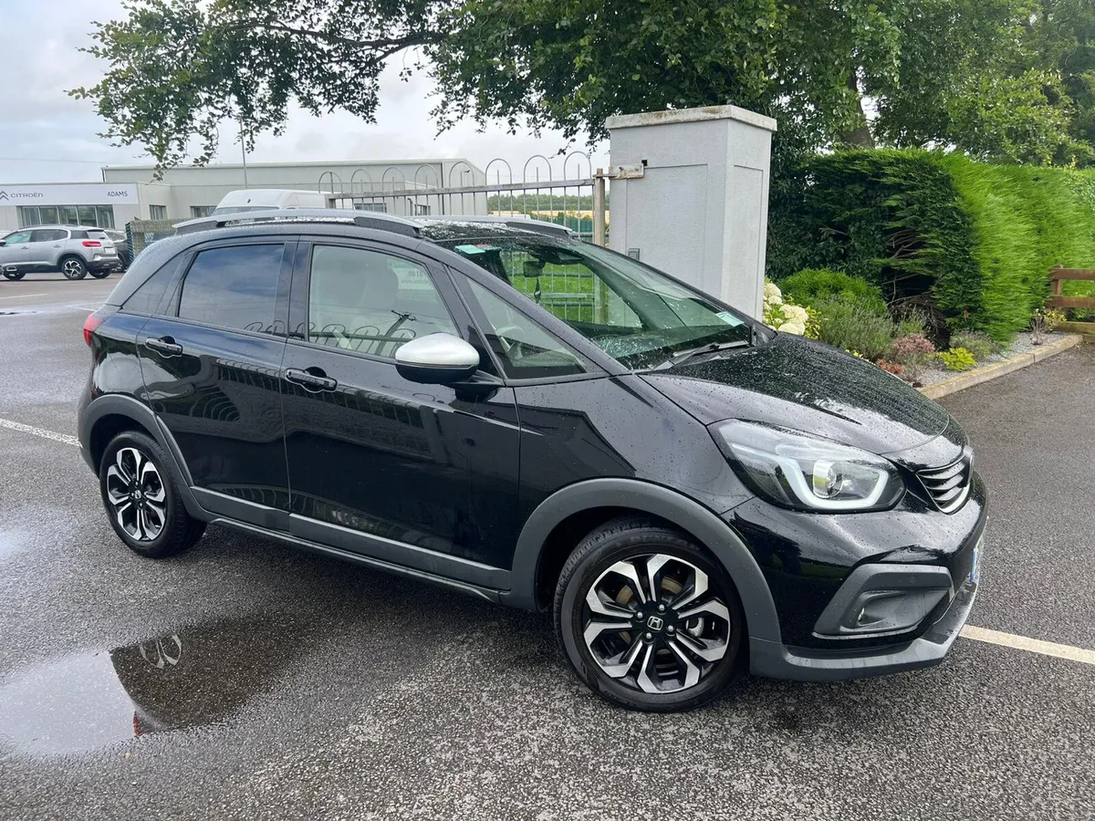 Honda Jazz Crosstar Advance HEV 2023 - Image 3