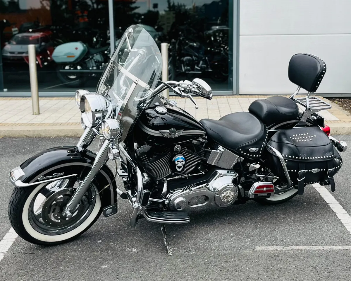HARLEY-DAVIDSON HERITAGE SOFTAIL CLASSIC - Image 3