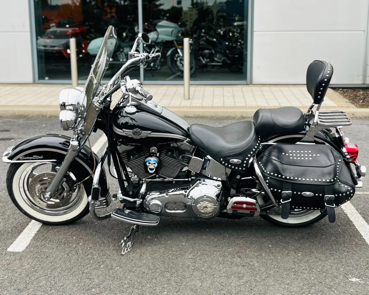 HARLEY-DAVIDSON HERITAGE SOFTAIL CLASSIC - Image 4