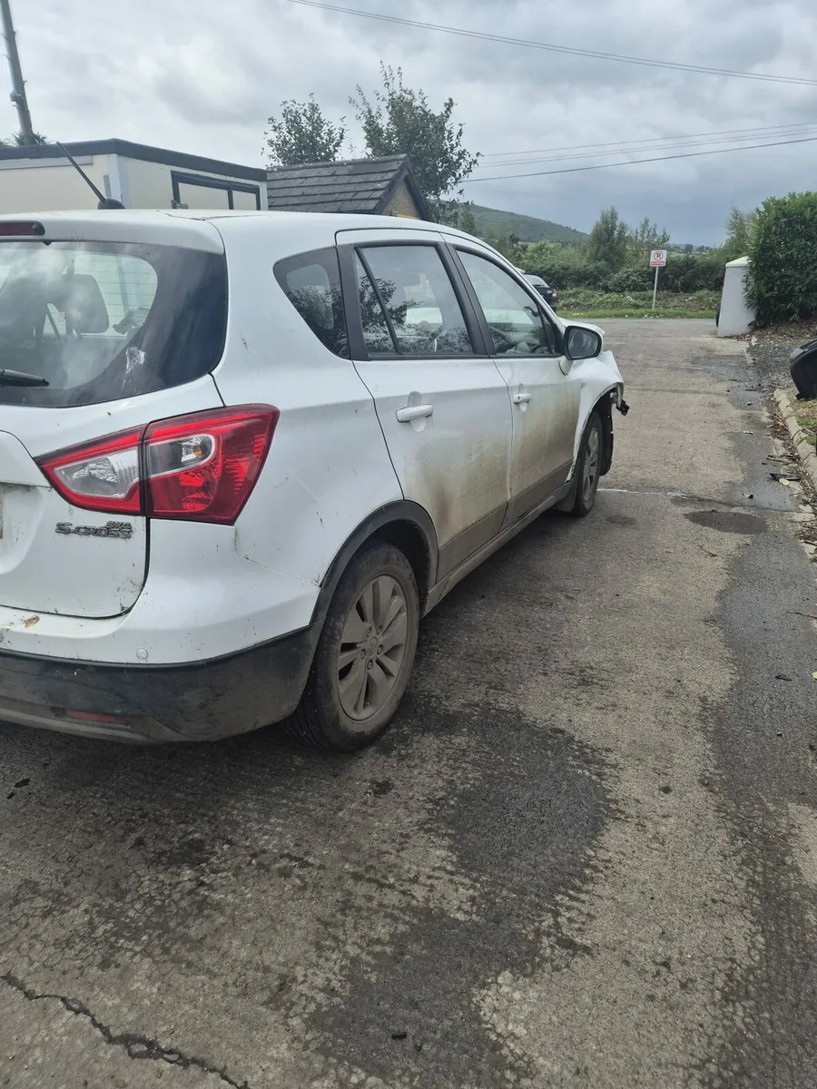 Suzuki SX4 Scross - Breaking only - Image 1