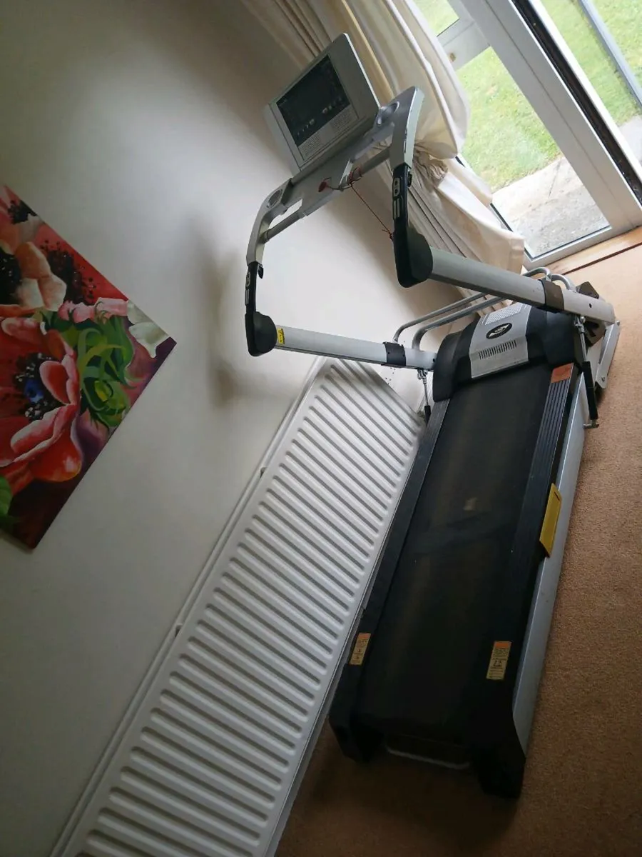Treadmill - Image 2