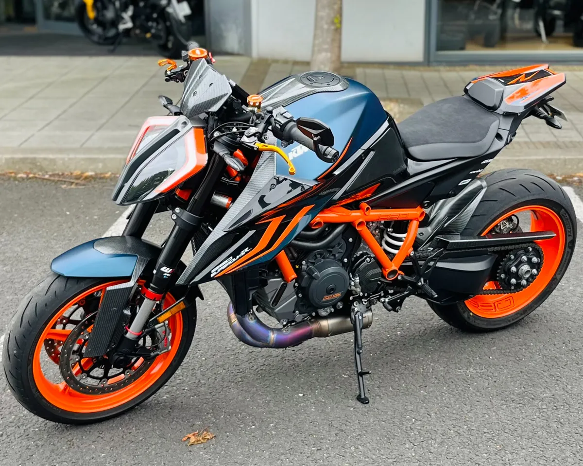 KTM 1290 SUPERDUKE R + EXTRAS - Image 3
