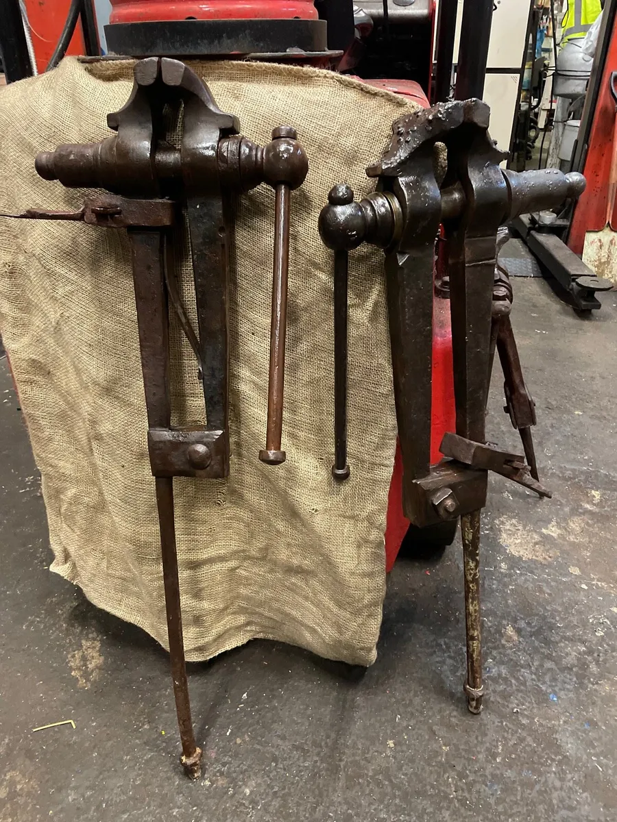 Vintage blacksmith vice - Image 2