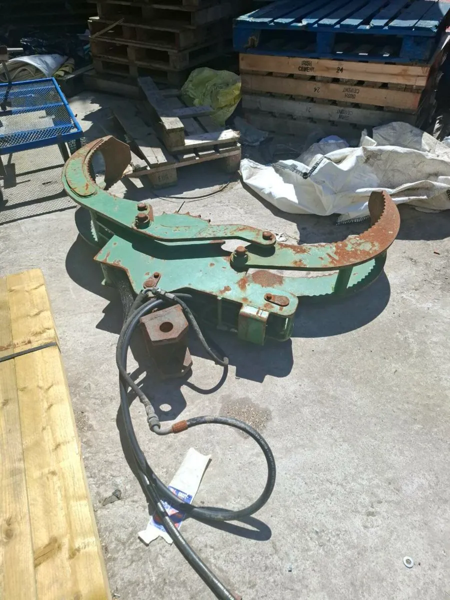 Timber grab - Image 1