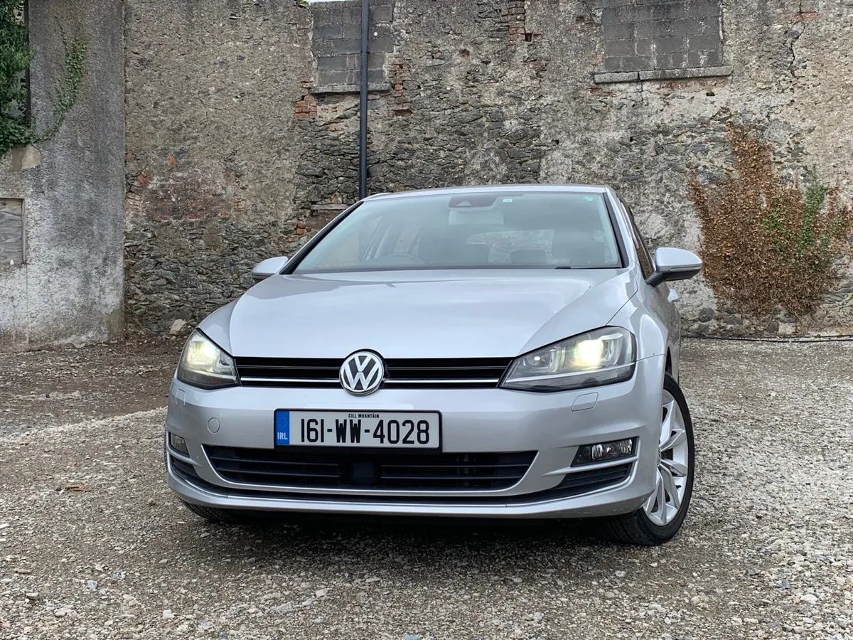 2016 Volkswagen Golf 1.4 tsi highline Dsg - Image 2