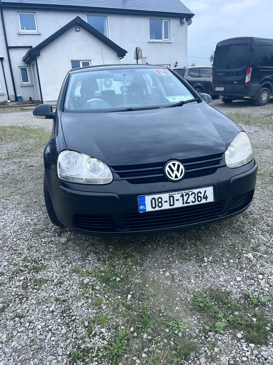 2008 Volkswagen Golf - Image 2