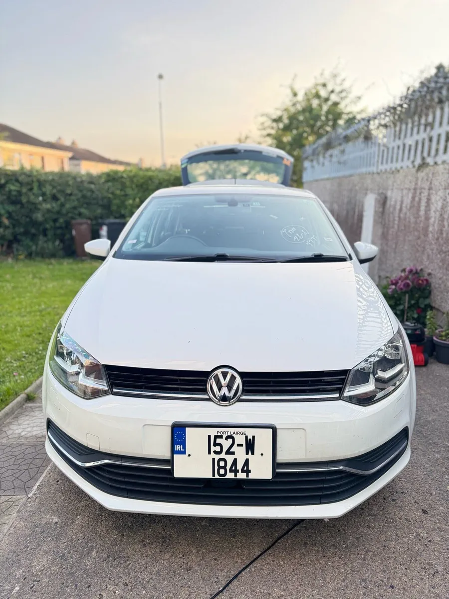Volkswagen Polo 2015 Automatic LOUNGE MODEL - Image 1