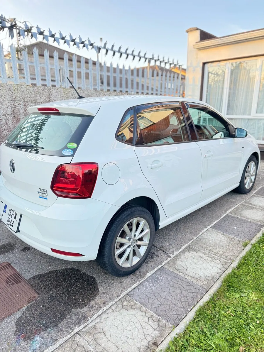 Volkswagen Polo 2015 Automatic LOUNGE MODEL - Image 3