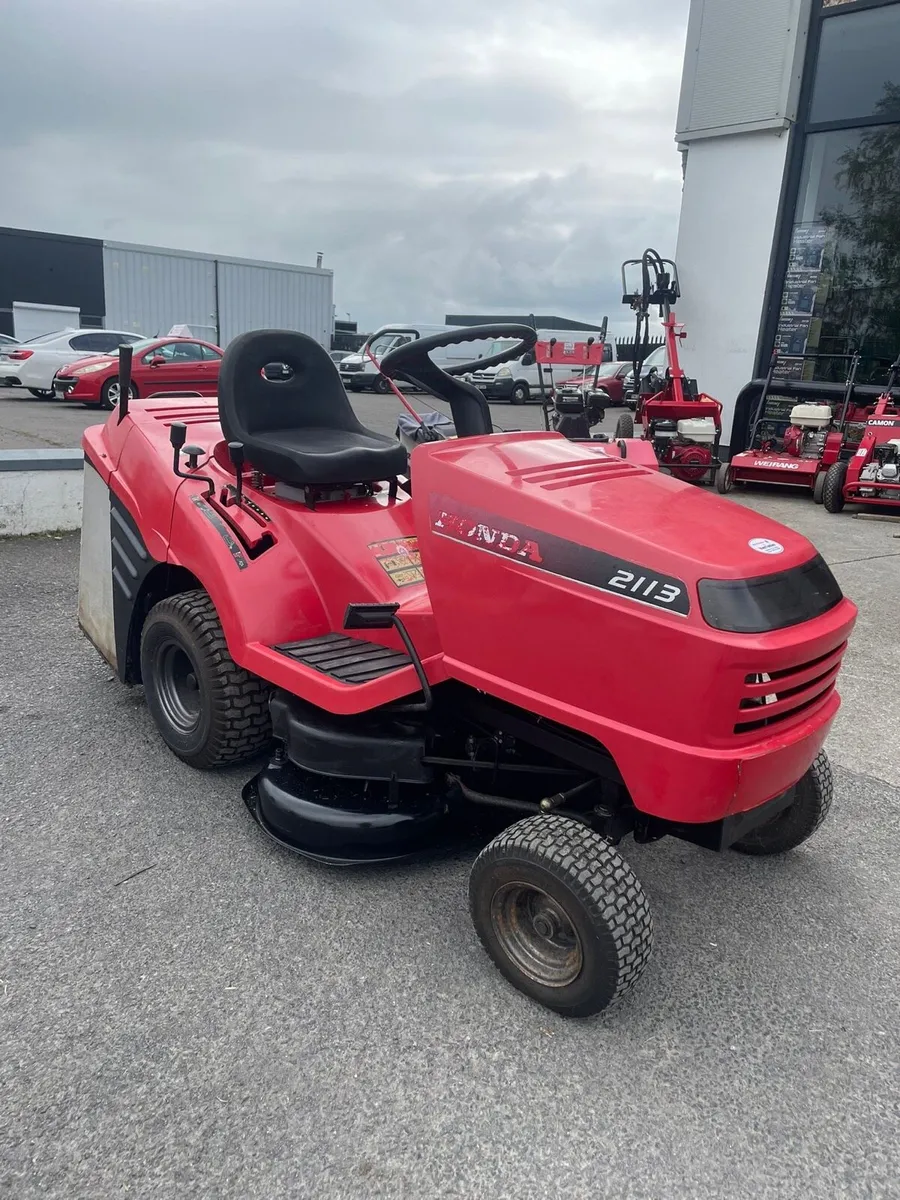 Honda ride on mower - Image 1