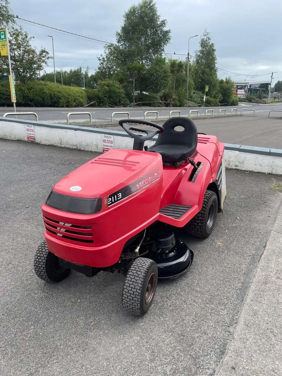 Honda ride on mower - Image 3
