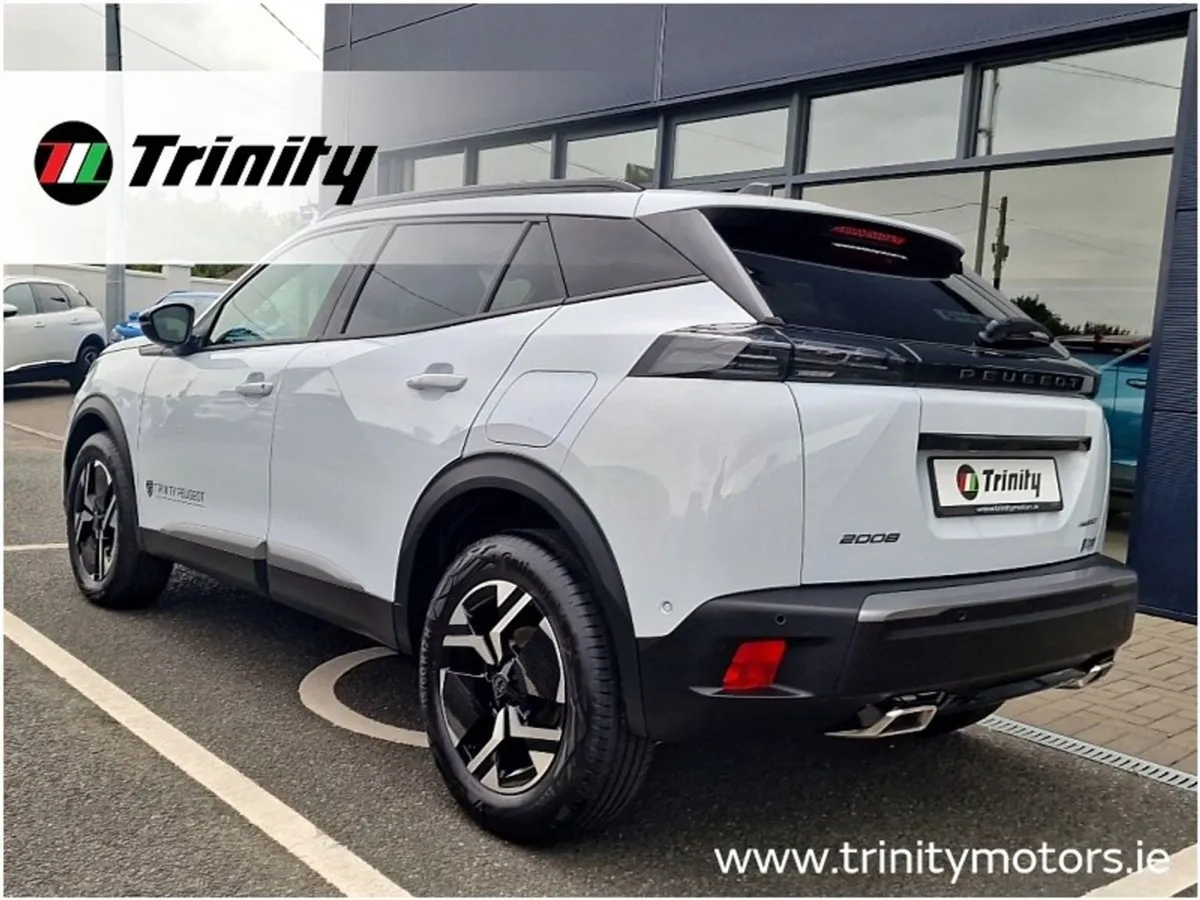 Peugeot 2008 Hybrid 145BHP E-dcs6 Allure Trinity - Image 3