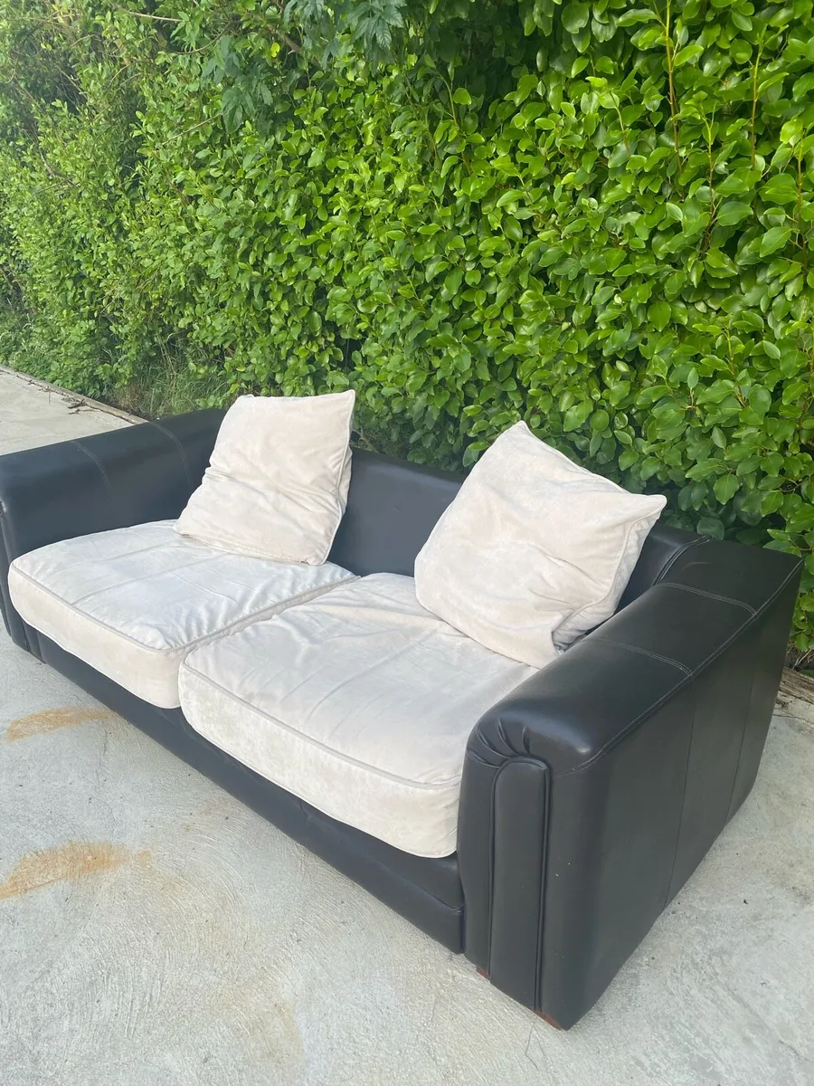 Couch / Sofa - Image 2