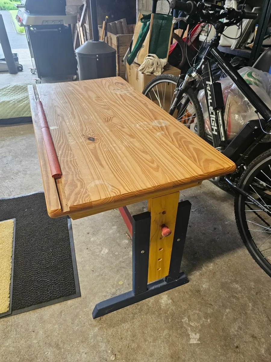 Childrens desk - Image 2