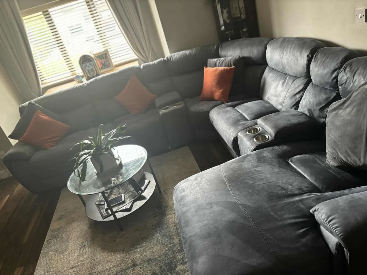 Round corner sofa - Image 3
