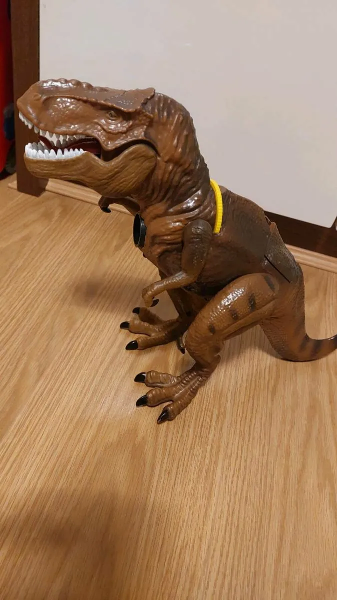 T-Rex Dinosaur - Image 2