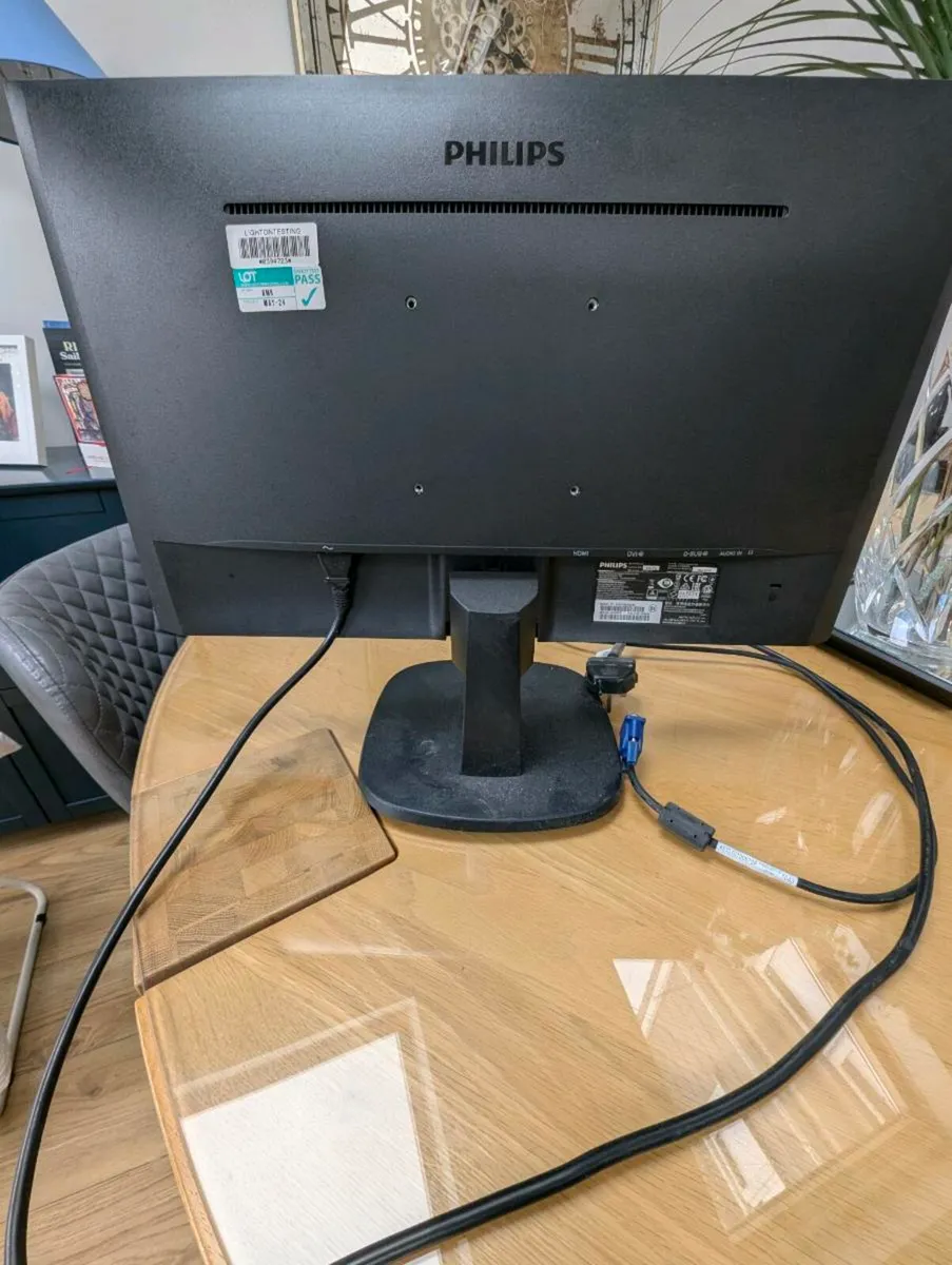 Philips Monitor - Image 3