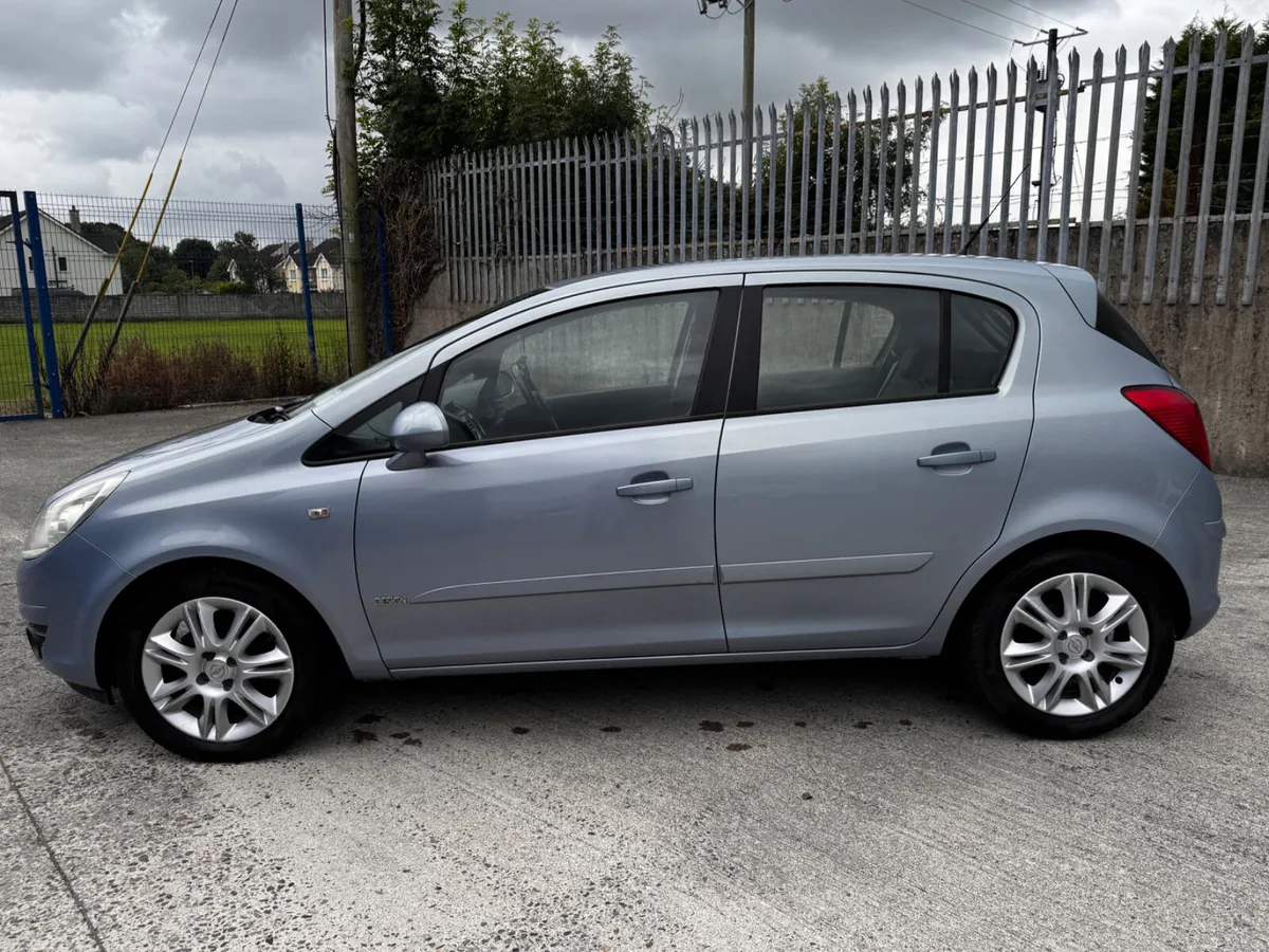 Opel Corsa 1.2i, top spec, tiny milage, new NCT - Image 4
