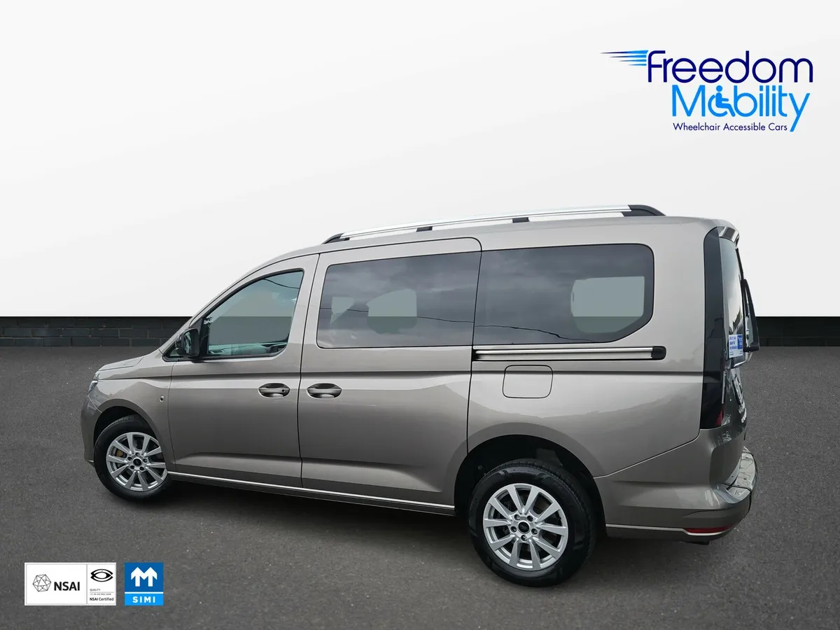 Ford Tourneo Connect Wheelchair Access Taxi Spec - Image 4