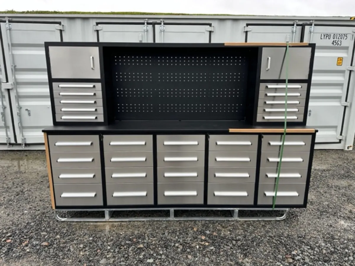 New 10ft Workbench  **Online Auction** - Image 1