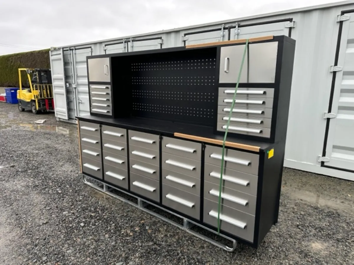 New 10ft Workbench  **Online Auction** - Image 3