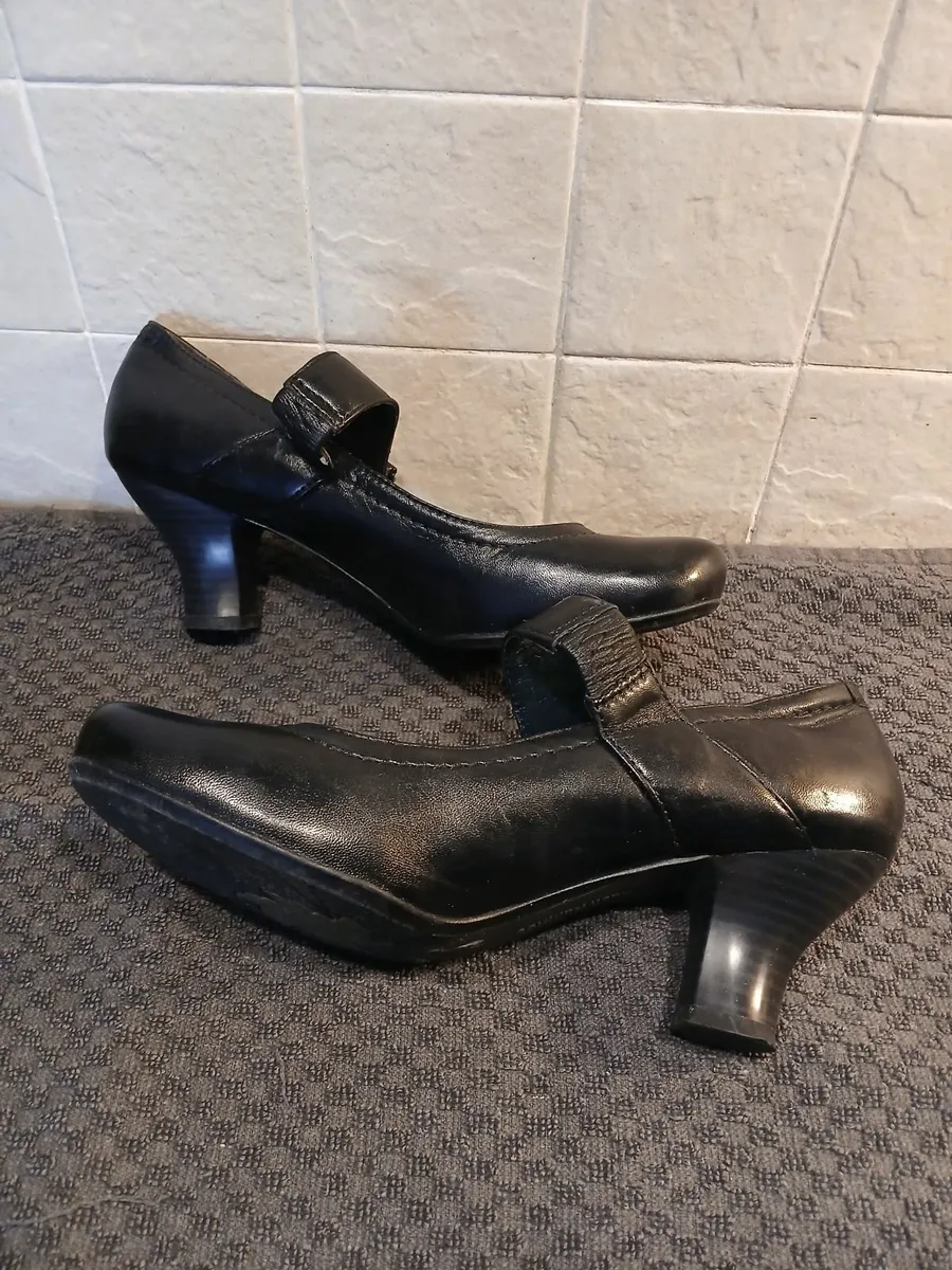 Black medium heels Hush Puppies - Image 3