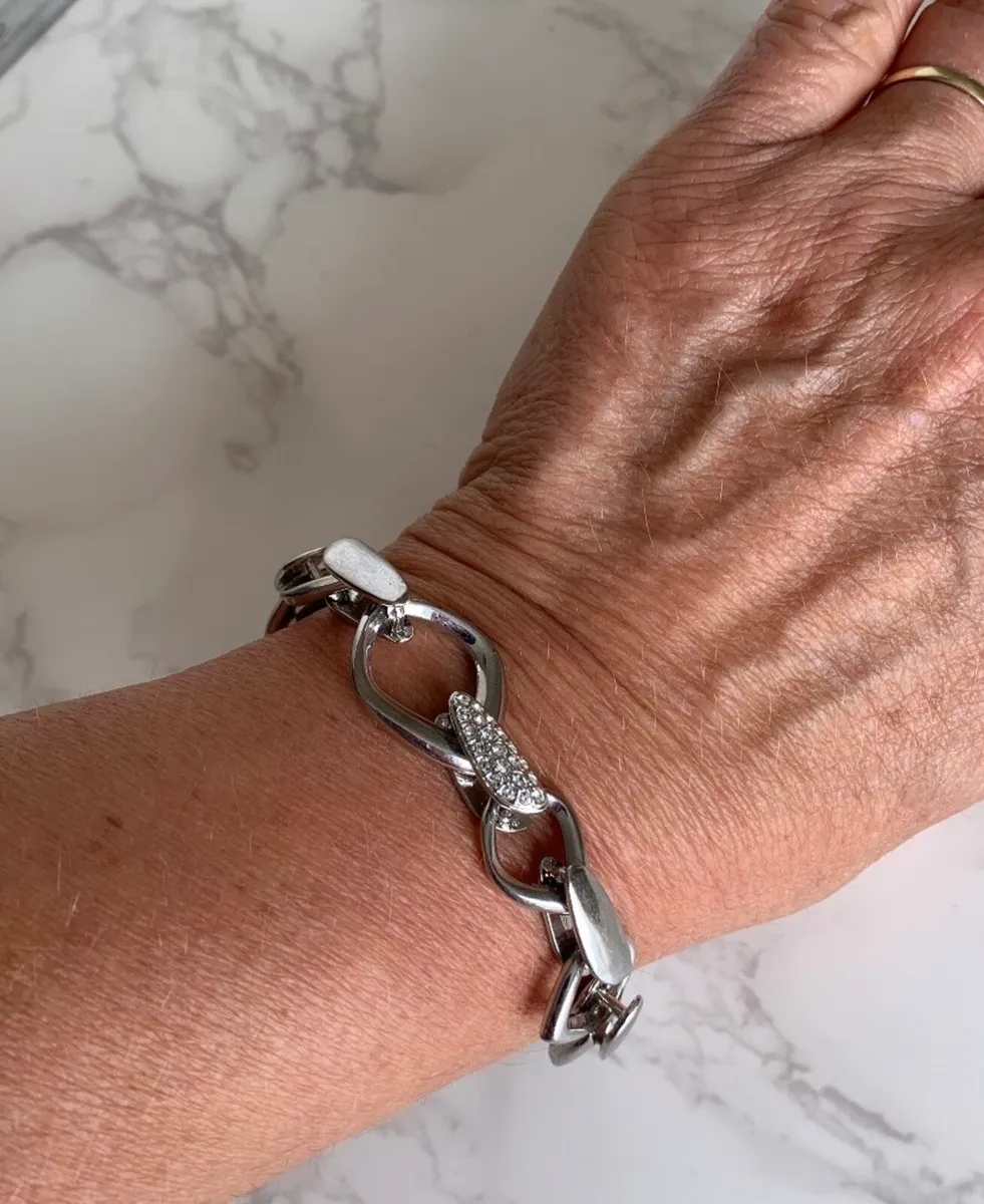 Jewellery - Image 2