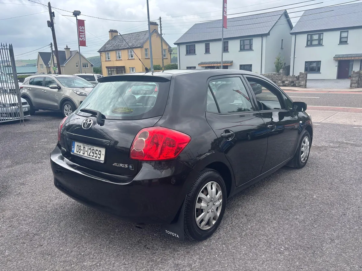 Toyota Auris 2008  PETROL 1.4 - Image 2