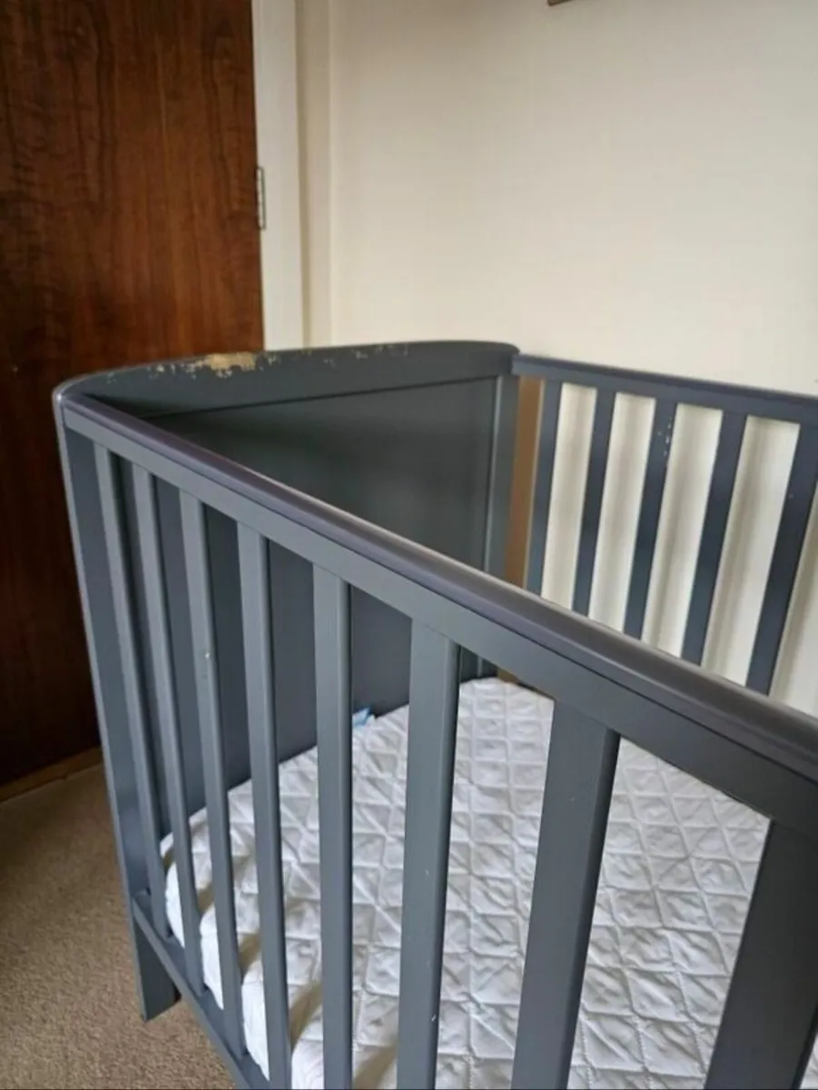 baby elegance elle cot with mattress - Image 4