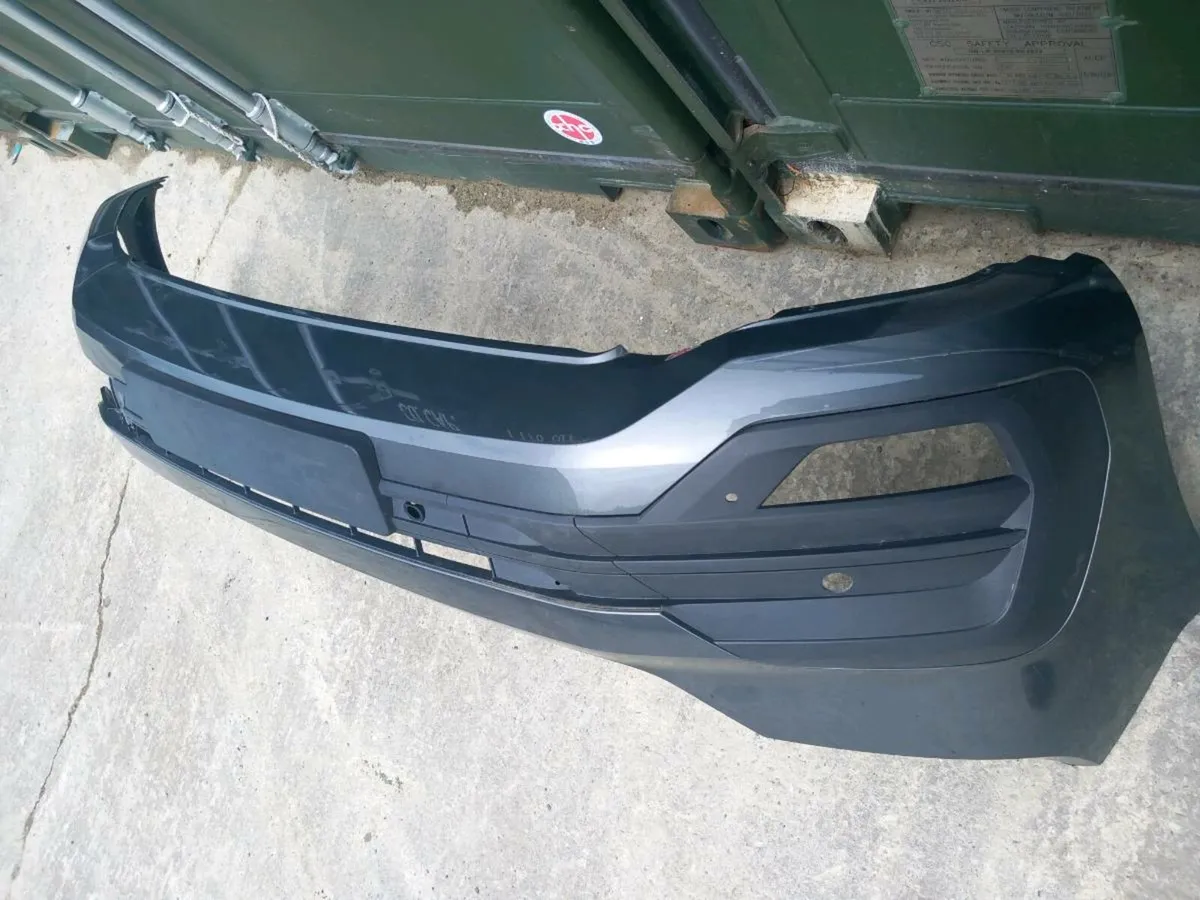 BMW 330d  front bumper - Image 4