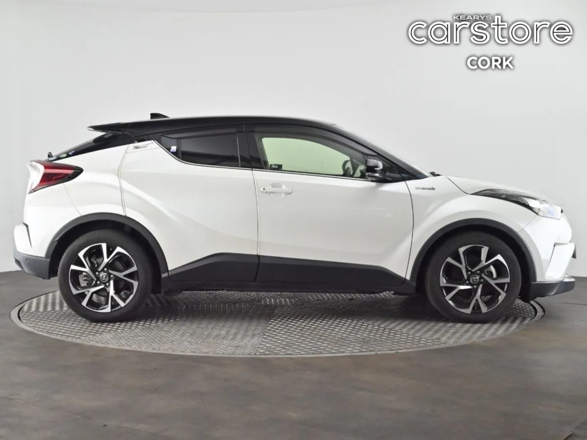 Toyota C-HR 1.8 Hybrid Auto - Image 2