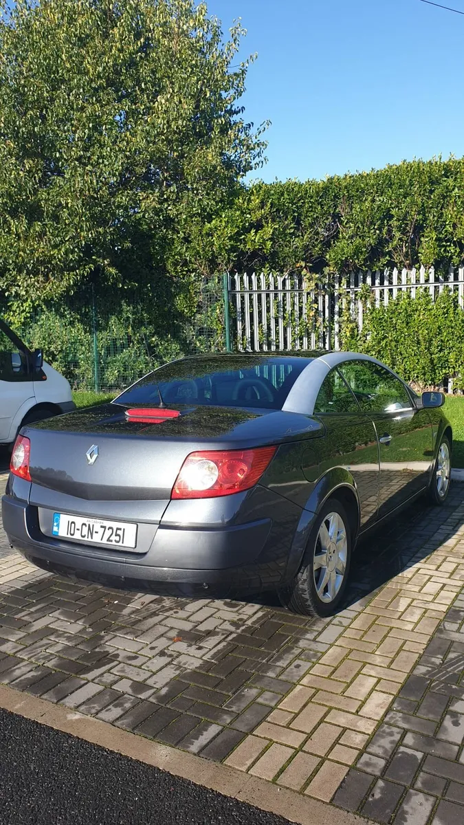 Renault Megane Convertible - Image 4