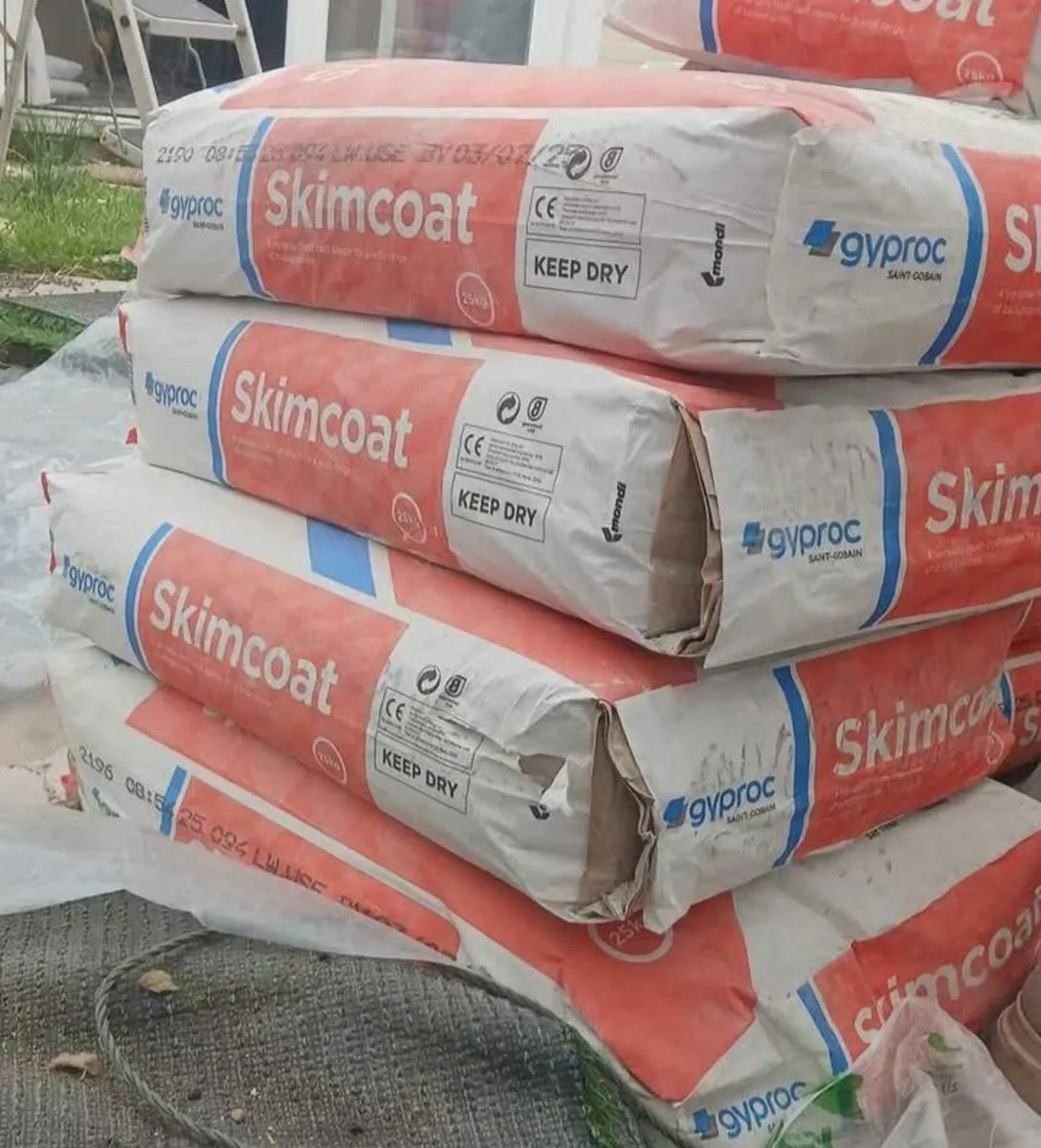 9 bags of Gyproc Skimcoat (25kg each)