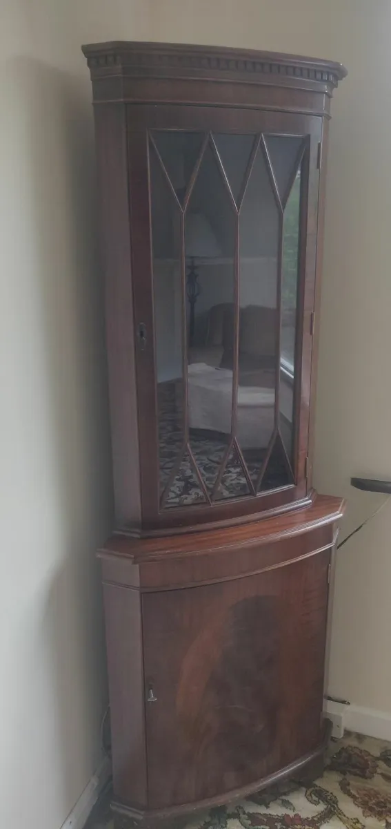 Furniture - Image 3