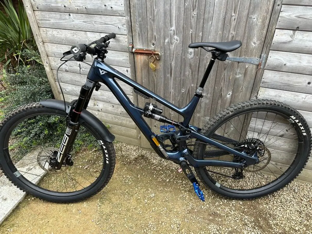 Enduro Mountain Bike - Large 2024 YT Capra Uncaged 12 - Flight Attendant - Image 1