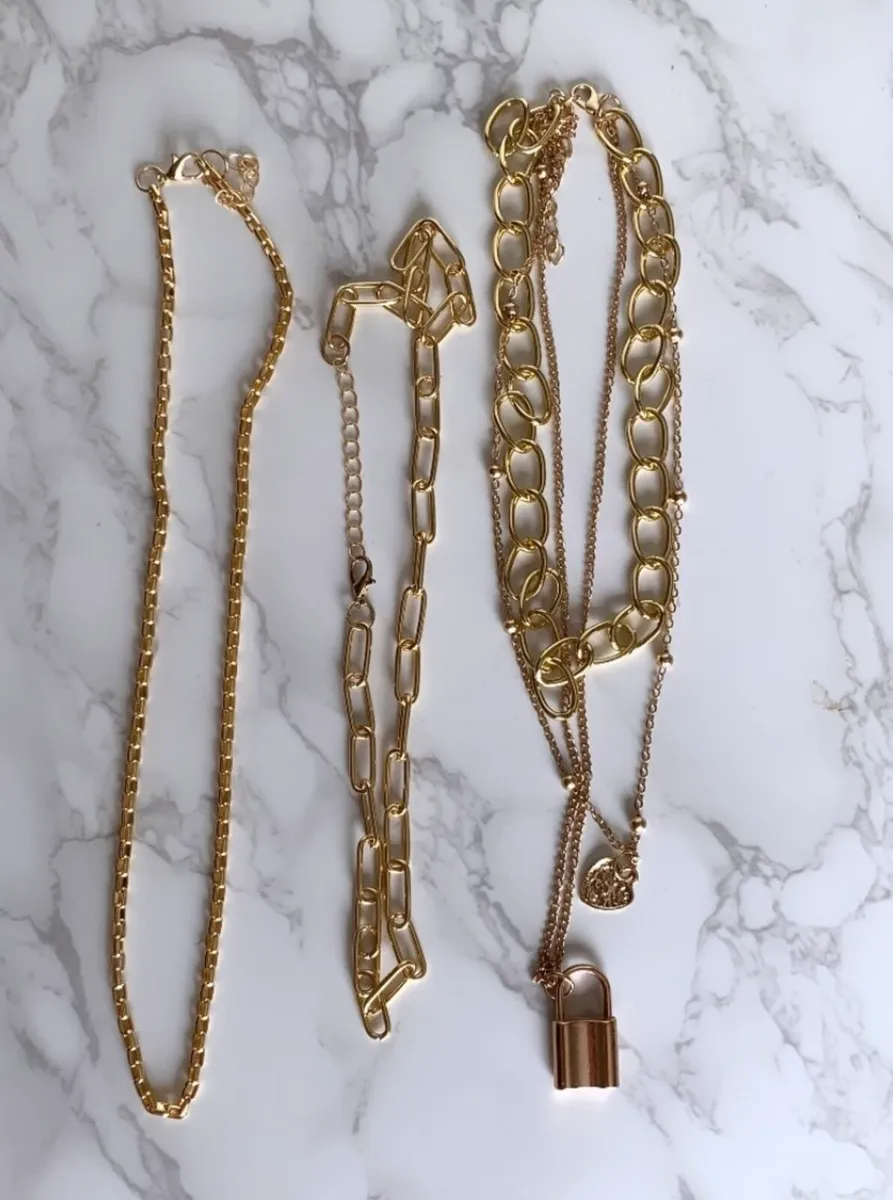 Jewellery - Image 1