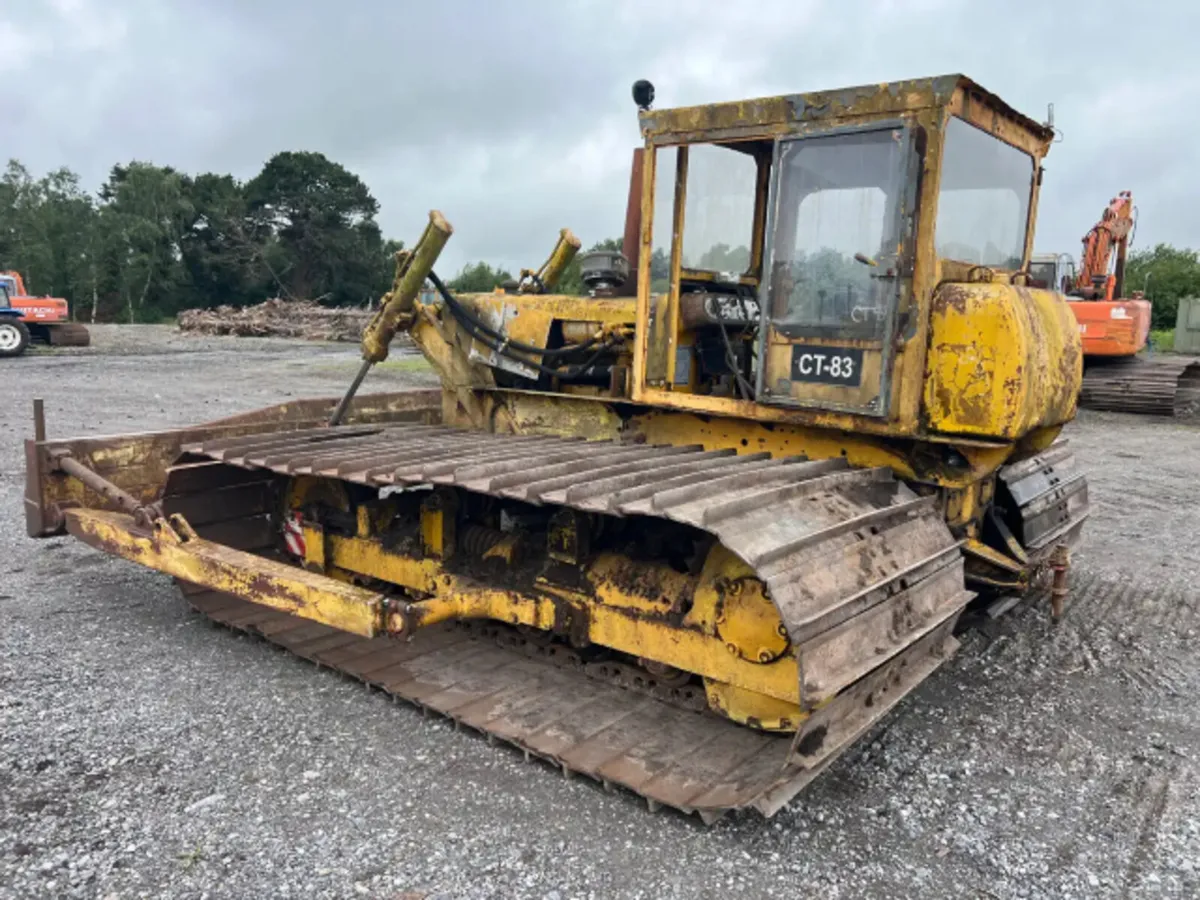 1974 Caterpillar D4D Dozer For Auction - Image 4