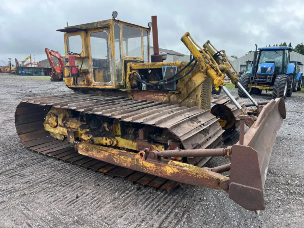 1974 Caterpillar D4D Dozer For Auction - Image 3