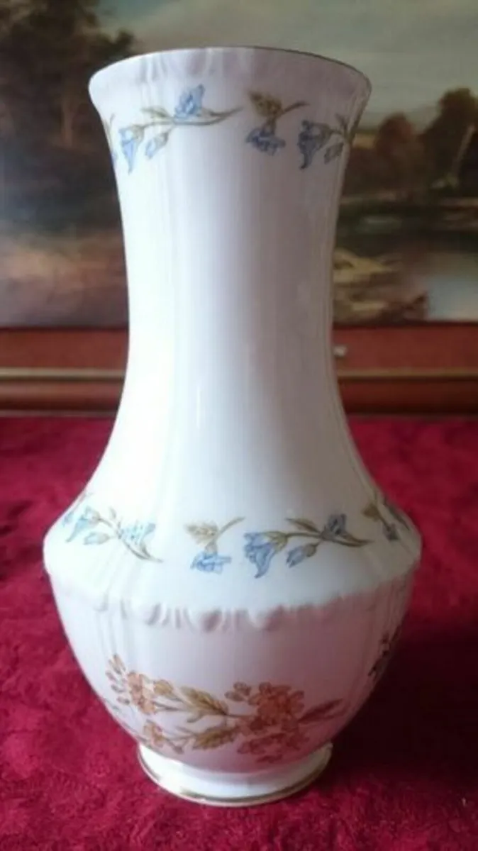 7.5" Royal Grafton England Canterbury Pattern Vase - Image 1