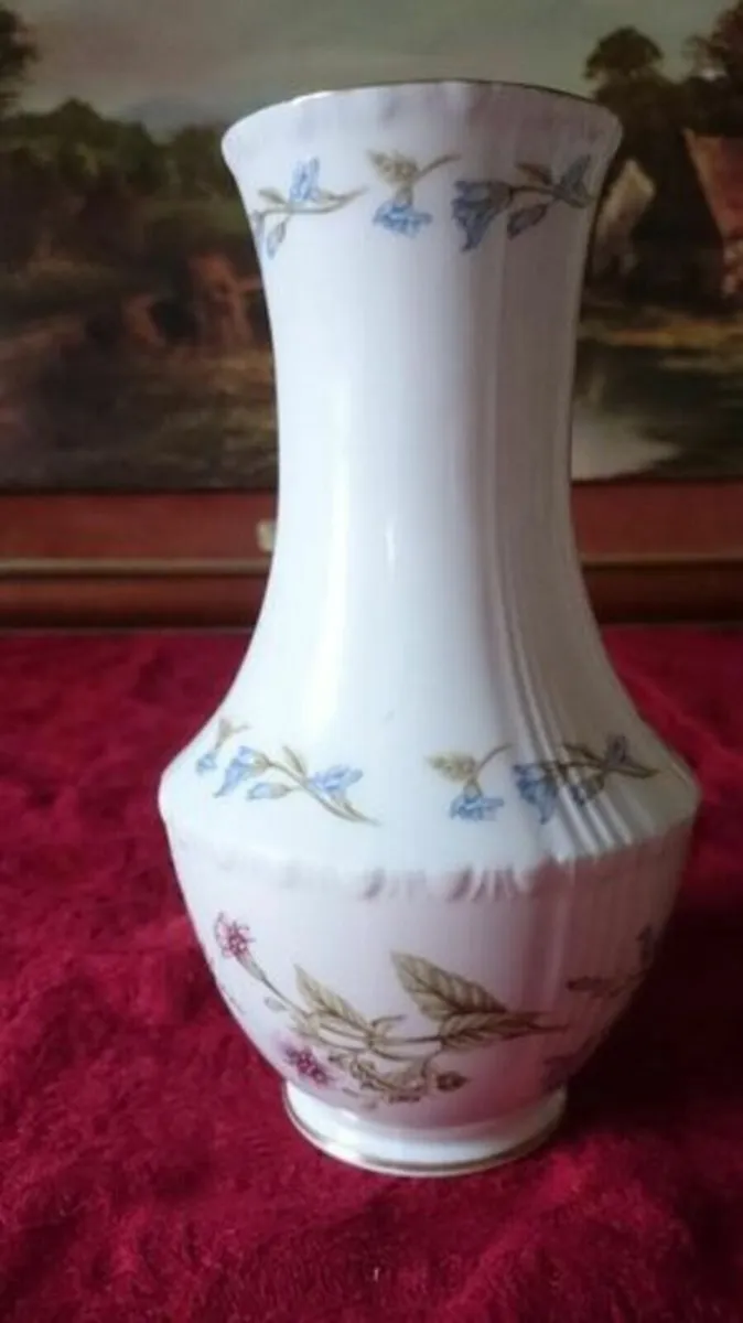 7.5" Royal Grafton England Canterbury Pattern Vase - Image 2