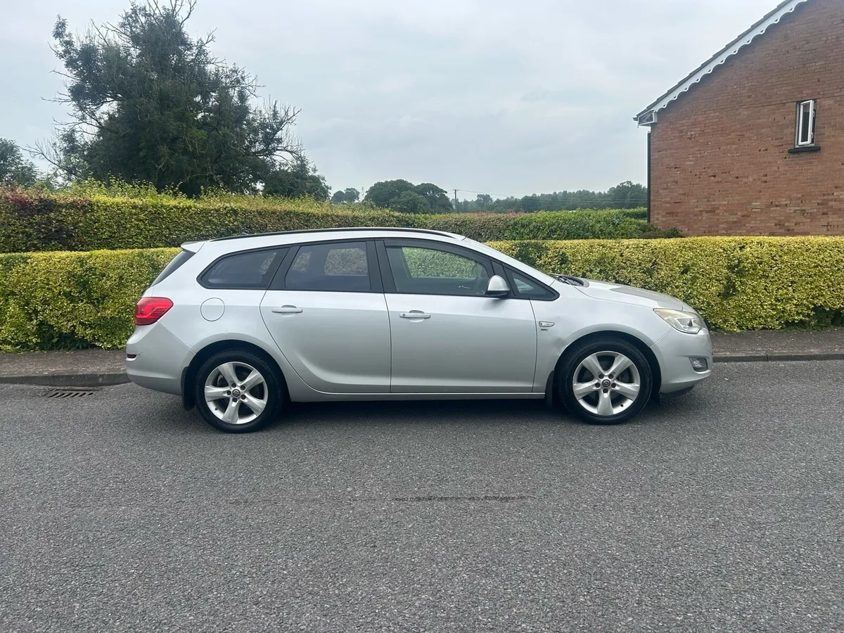 Opel Astra estate 1.7 diesel (NCTd 01/26 & taxed 0 - Image 2