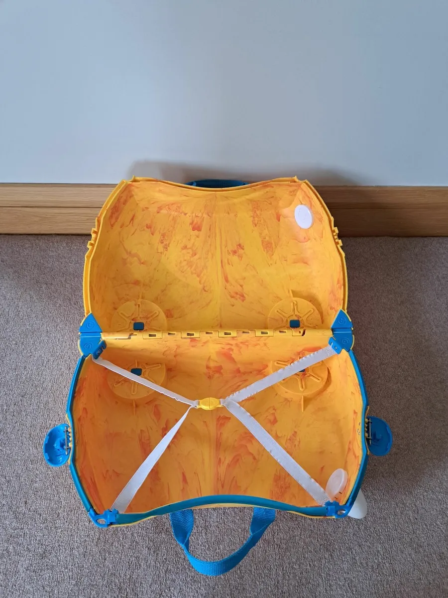Kids suitcase - Image 2