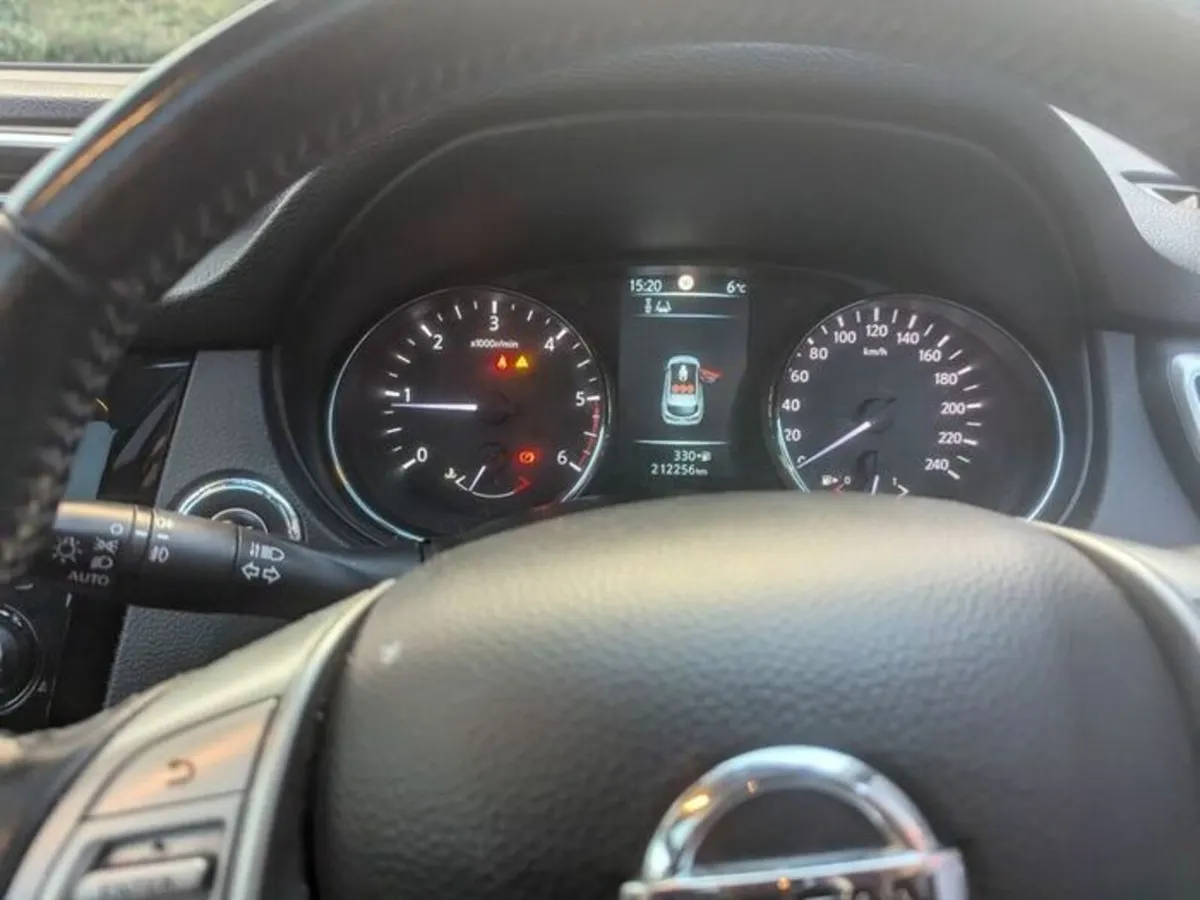 Nissan Qashqai 2017 High Spec. - Image 4