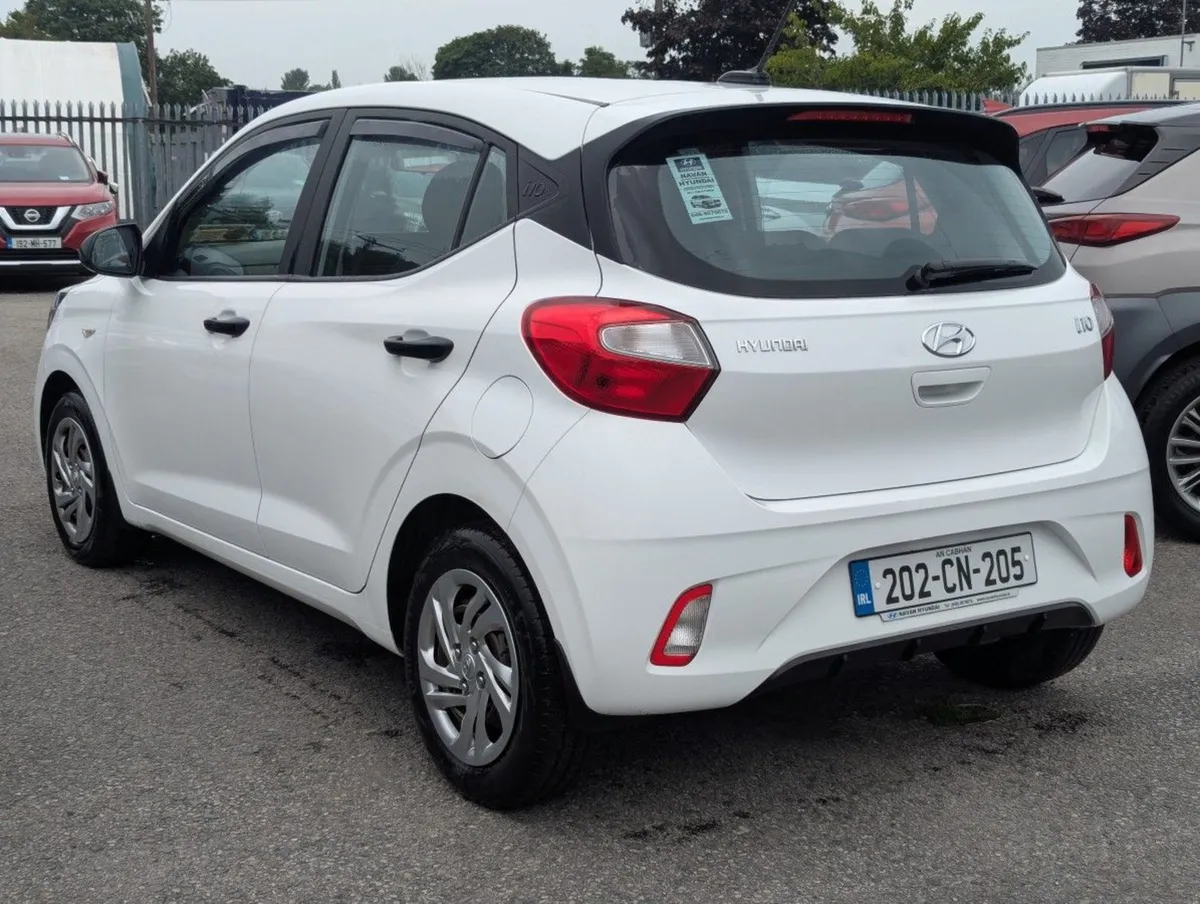 Hyundai i10 1.0i Classic  just IN - Image 4