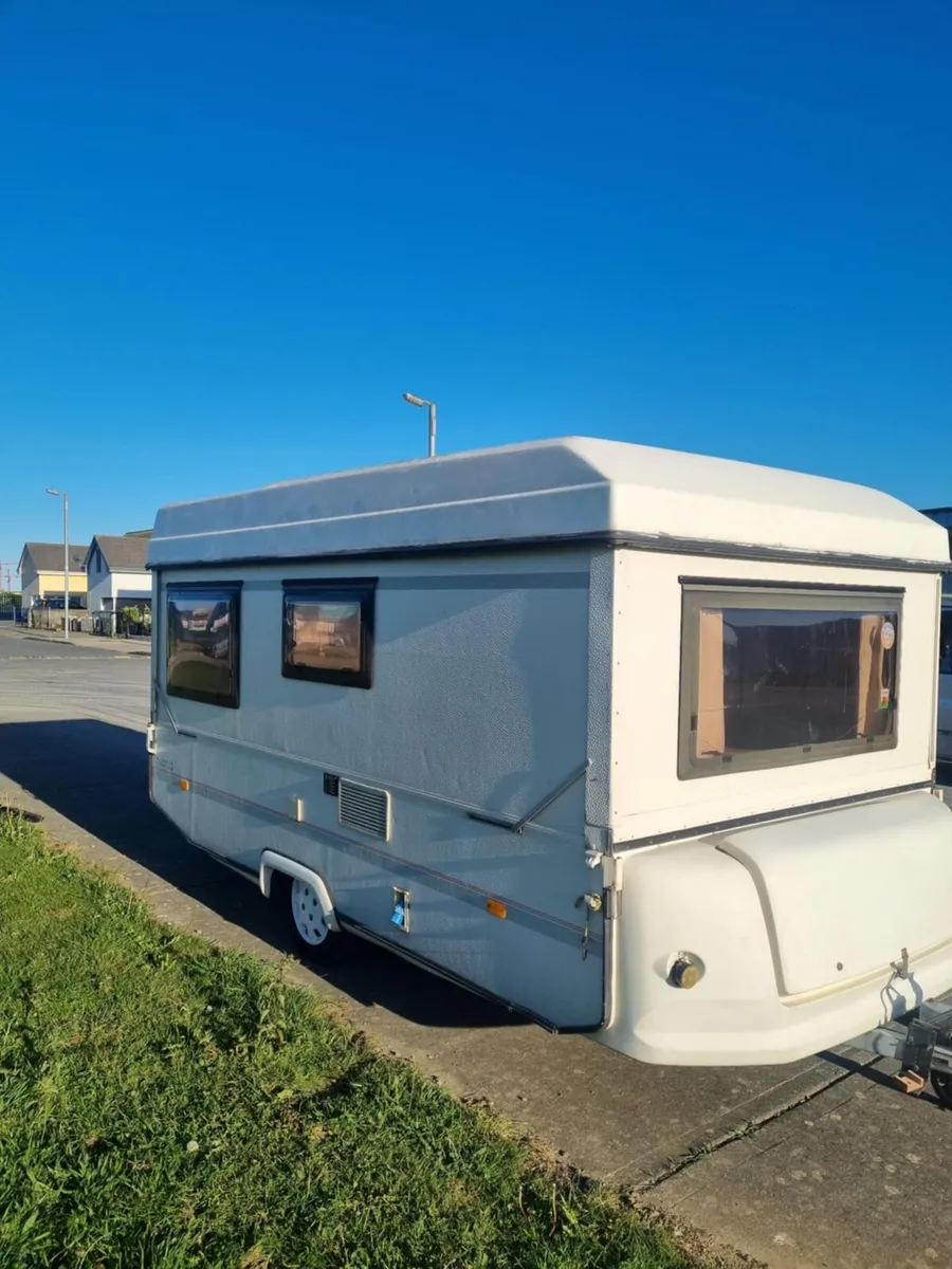 Caravan - Image 2