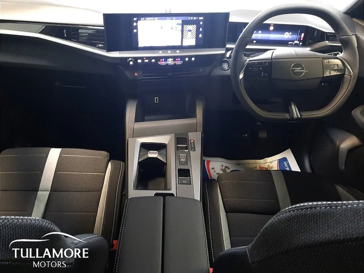 Opel Grandland Elegance Puretech 136 Mhev - Image 2
