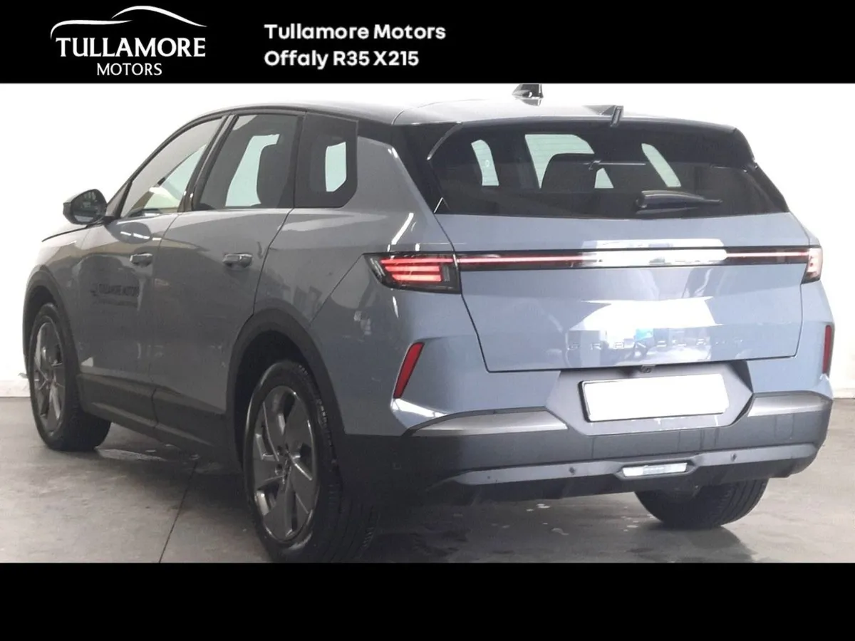 Opel Grandland Elegance Puretech 136 Mhev - Image 3