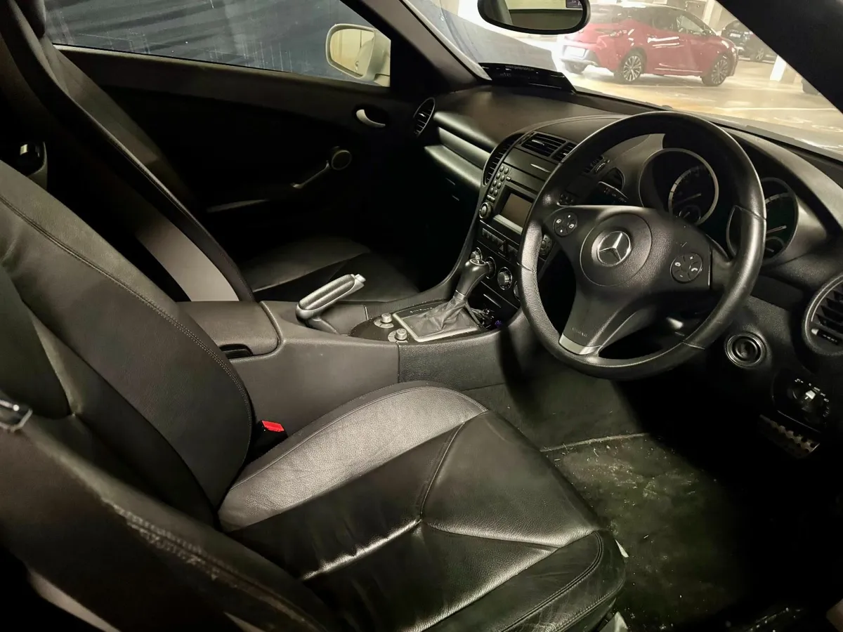 Mercedes-Benz SLK 2009 - Image 4